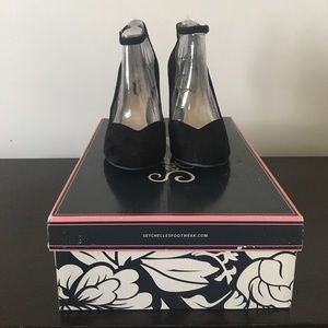 COPY - *New in box* Seychelles Electrify black su…